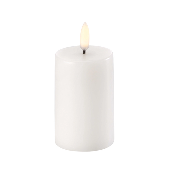Uyuni Lighting LED pöytäkynttilä, 5 x 7,5 cm, valkoinen