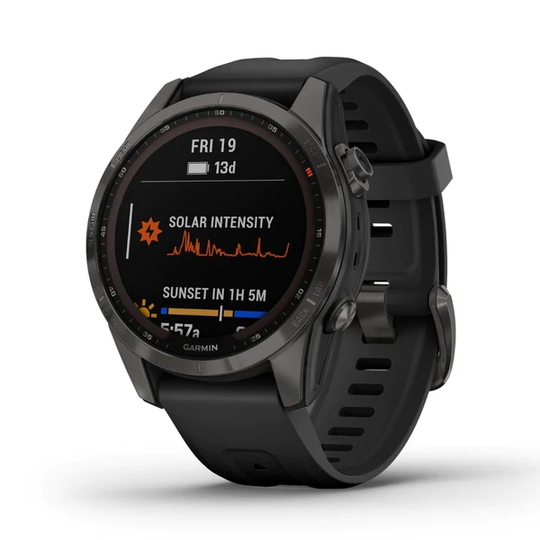 Garmin Fenix 7S Sapphire Solar, hiilenharmaa DLC-titaani ja musta ranneke 010-02539-25