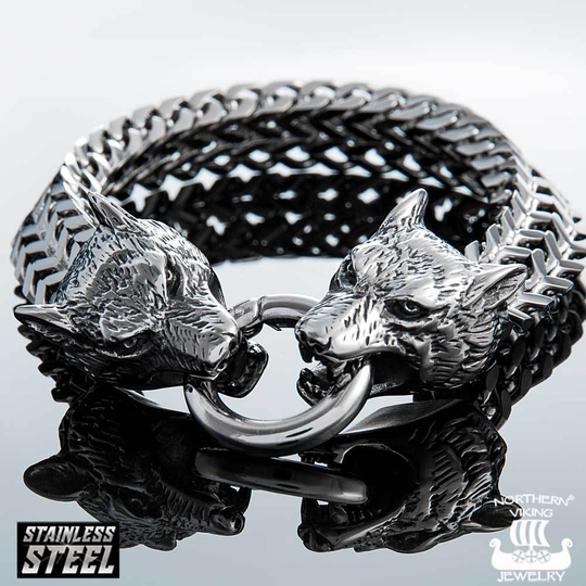 Northern Viking Jewelry Wolf Head -rannekoru NVJRA007